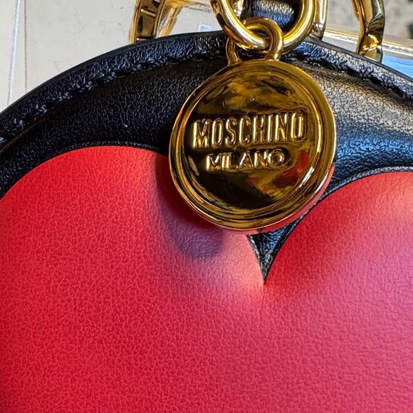 Moschino Authentic Black and Red Heart Bag Charm Keychain NWT & Dusty - Picture 2 of 3